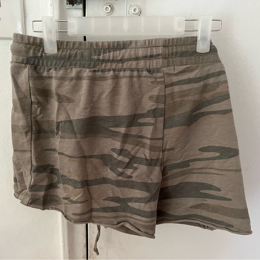Z Supply- Soft Army Print Shorts - image 3